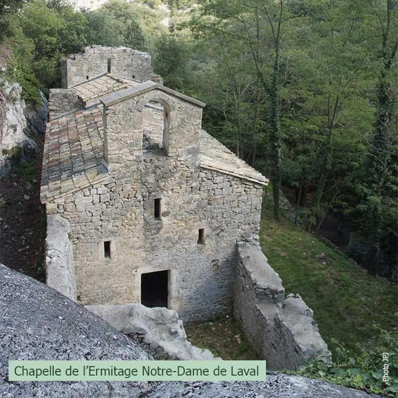 Entre Uzes Et Le Pont Du Gard Le Cocon De Sophia A Deux Pas Des Gorges Du Gardon Apartamento Collias Exterior foto